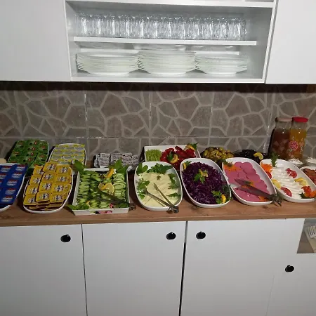Oda ve Kahvaltı Emirhan Hotel, Sultanahmet 4*