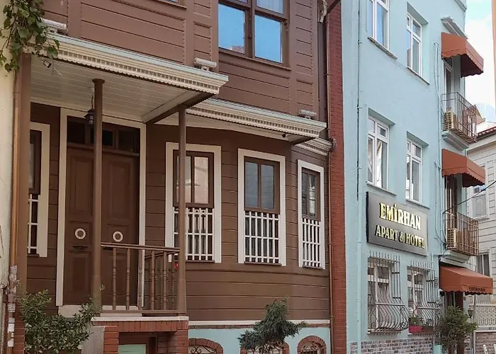 Alojamento de Acomodação e Pequeno-almoço Emirhan Hotel, Sultanahmet 4*