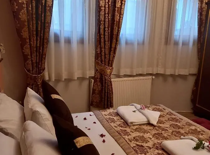 Emirhan Hotel, Sultanahmet Alojamento de Acomodação e Pequeno-almoço 4*