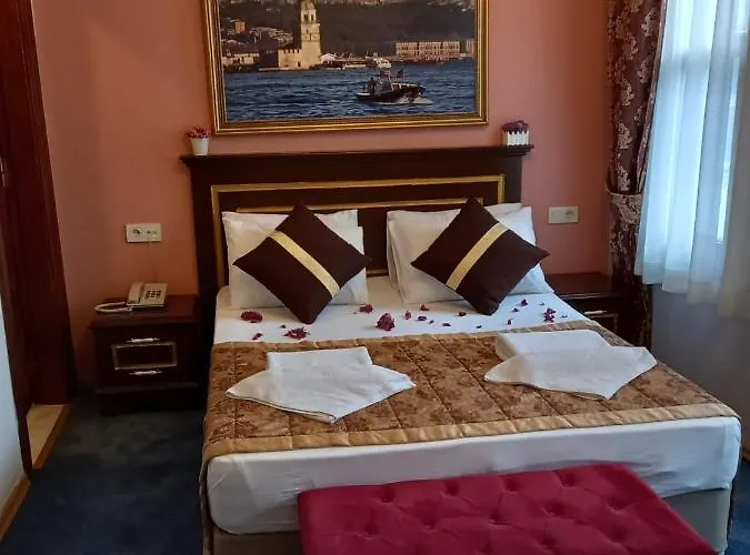 Emirhan Hotel, Sultanahmet Alojamento de Acomodação e Pequeno-almoço 4*